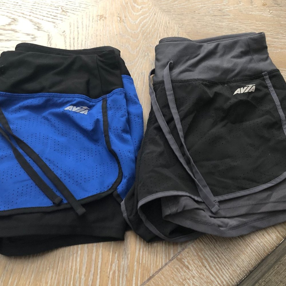 Avia workout shorts - size small